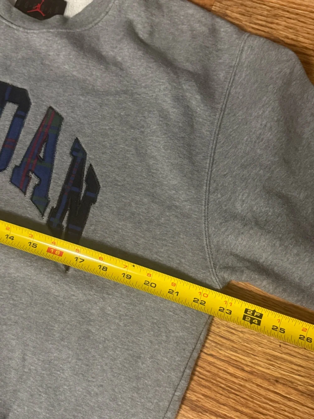 JordanAir Jordan Holiday Fleece Crew Sweatshirt 'Grey’ Size Medium